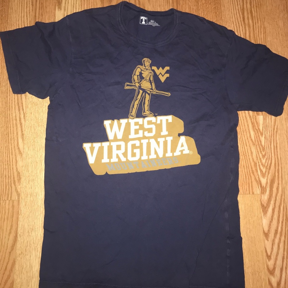 West Virginia Mountaineers T-shirt. Navy Blue